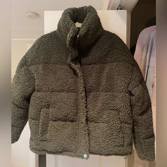 Olive Green Puffy - Picture 1 of 3